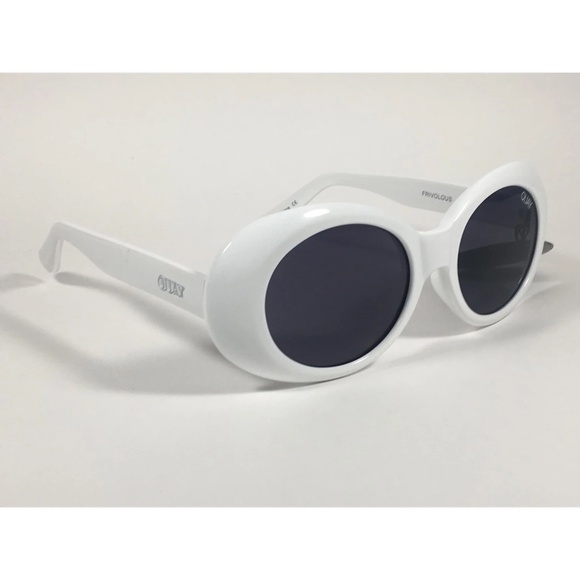 ✨NWT✨ QUAY Frivolous 55mm Oval Frame Sunglasses in White Smoke main image 13